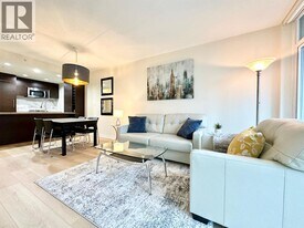 833 Homer St in Vancouver, BC - Building Photo