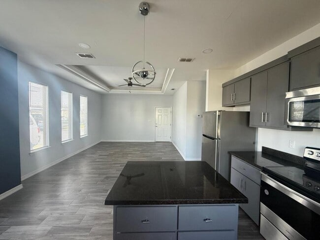 3921 Las Vistas Ln in Weslaco, TX - Building Photo - Building Photo