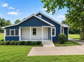 106 Noland St in Adairsville, GA - Building Photo