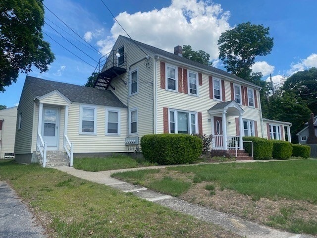 property at 172 Commonwealth Ave