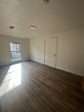 1827 Wood Ave in Waco, TX - Building Photo - Building Photo