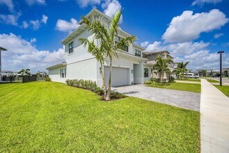 13072 Feathering Wy in Palm Beach Gardens, FL - Foto de edificio - Building Photo