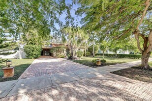 2611 Roosevelt St in Hollywood, FL - Building Photo