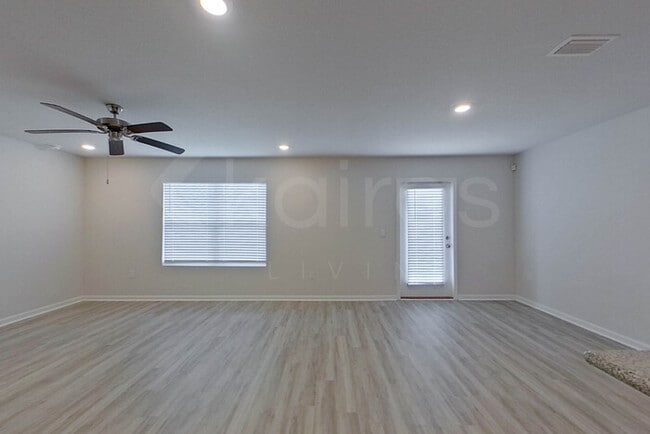 110 Metalmark Dr in Pensacola, FL - Building Photo - Building Photo