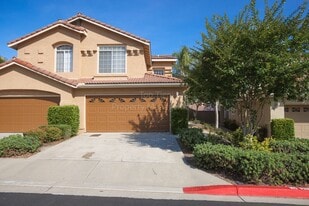 429 Florencia Ln in Vista, CA - Building Photo