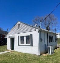 1613 Newton St in Bristol, VA - Building Photo