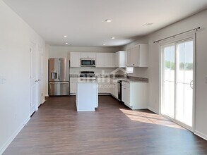 941 Blue Ash Way in Christiana, TN - Foto de edificio - Building Photo