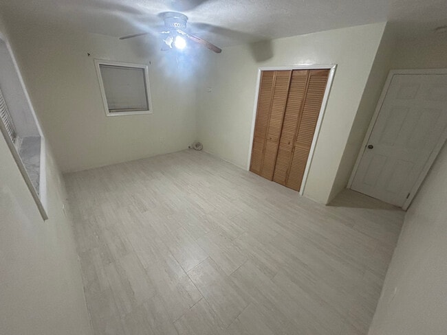 1532 NE 148th St in Miami, FL - Building Photo - Building Photo