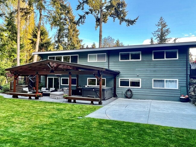 property at 16728 SE 12th St