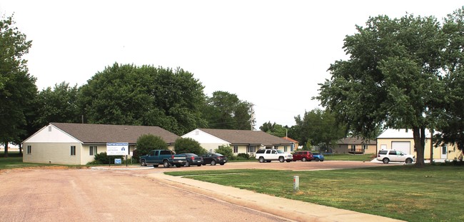 Loomis Apartment Homes in Loomis, NE - Building Photo - Primary Photo