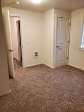 4250 NE Beaumead St in Hillsboro, OR - Building Photo - Building Photo