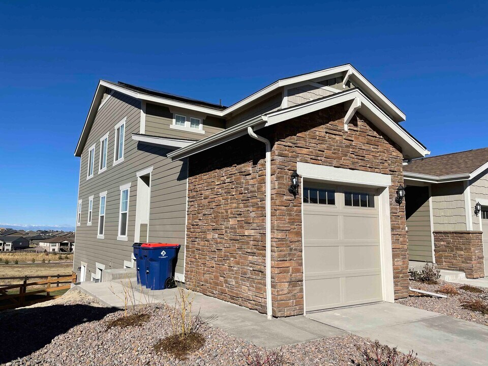 8781 S Wenatchee Ct in Aurora, CO - Building Photo