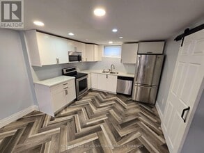 477 Glancaster Rd in Hamilton, ON - Building Photo - Building Photo