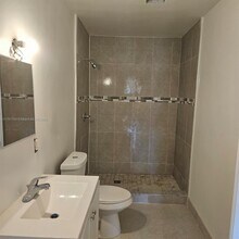 1815 NW 88th Terrace in Miami, FL - Building Photo - Building Photo
