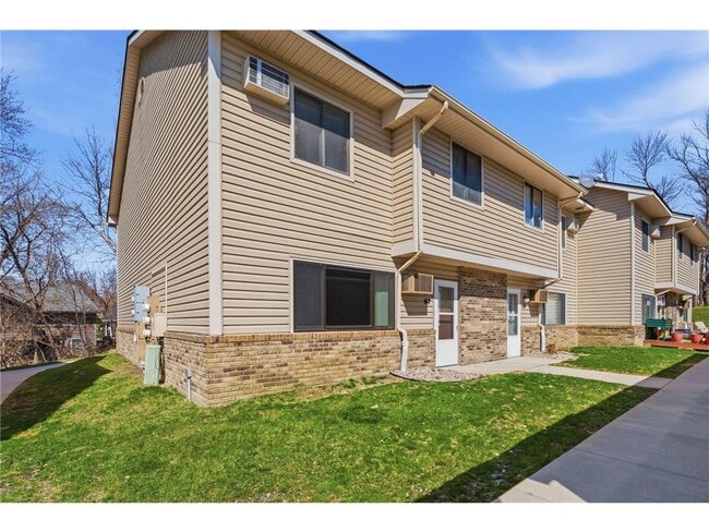 property at 64 E 13th St