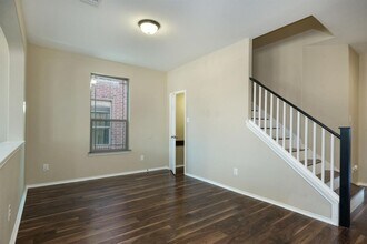 1244 Yellow Iris Rd in Leander, TX - Building Photo - Building Photo
