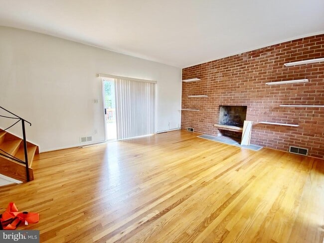 property at 8 Gruenther Ct