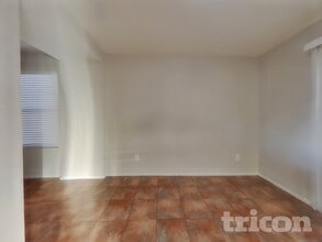 11519 W Windrose Ave in El Mirage, AZ - Building Photo - Building Photo