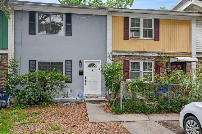 8 Grove St in Charleston, SC - Building Photo - Building Photo