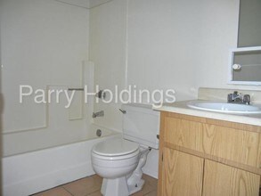 2104 E Eugie Terrace-Unit -106Phoenix in Phoenix, AZ - Building Photo - Building Photo