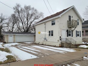 533 W 4th Ave in Oshkosh, WI - Building Photo - Building Photo
