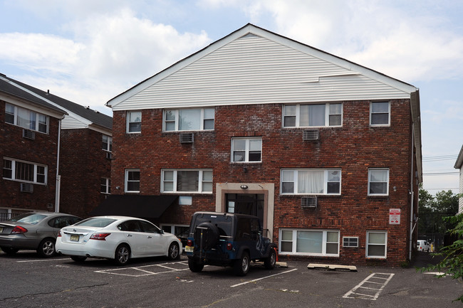 Grand Bellevue Apartments in Elizabeth, NJ - Building Photo - Building Photo