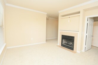 Camden Fallsgrove in Rockville, MD - Building Photo - Interior Photo