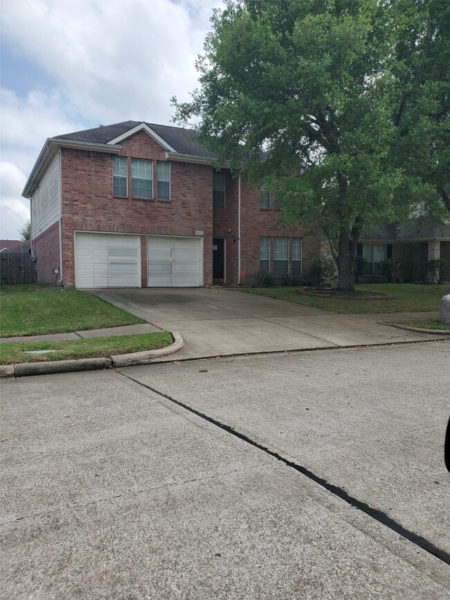 property at 16315 Lynn Crest Ct