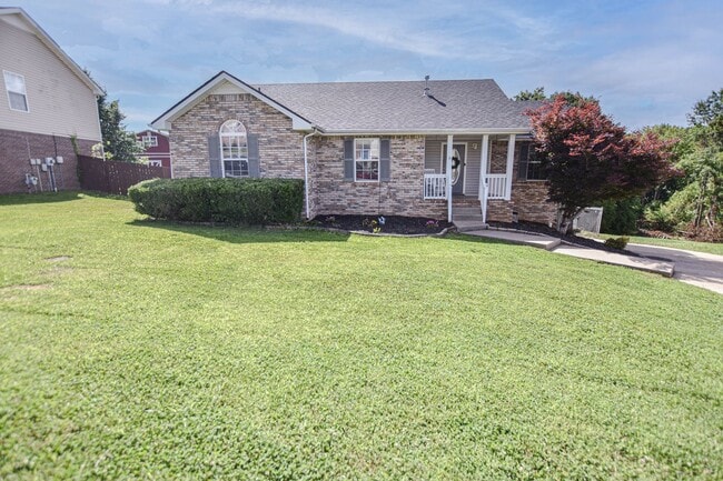 1660 Cedar Springs Ct