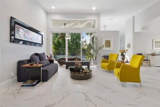 3719 Oak Ridge Cir in Weston, FL - Building Photo - Building Photo