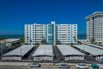 Tower Isle in Redington Shores, FL - Building Photo - Building Photo