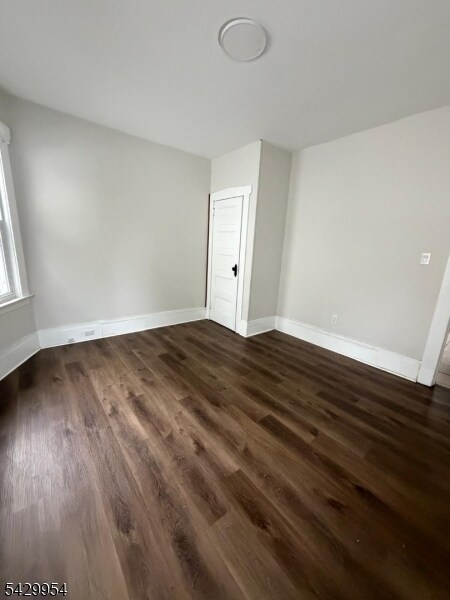 84 Hadley Ave in Clifton, NJ - Building Photo - Building Photo
