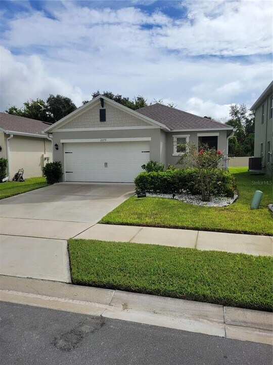 2279 Delhi Pl in Sanford, FL - Building Photo
