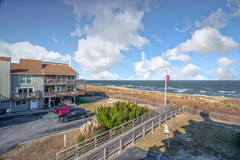 1100 E Ocean View Ave in Norfolk, VA - Building Photo