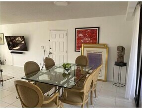 7170 Promenade Dr in Boca Raton, FL - Building Photo - Building Photo