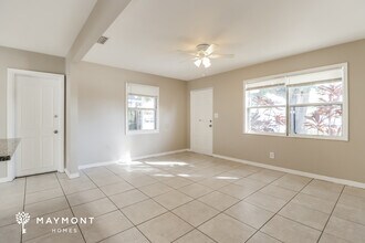 5391 86th Ave in Pinellas Park, FL - Foto de edificio - Building Photo