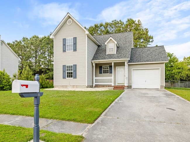 406 Eucalyptus Ln in Jacksonville, NC - Building Photo - Building Photo