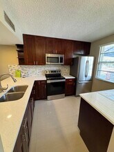 3521 Village Blvd in West Palm Beach, FL - Building Photo - Building Photo