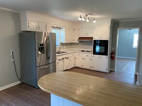 504 Luther Rd in Dickson, TN - Foto de edificio - Building Photo