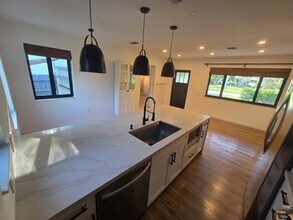 8 Corydon Dr in Miami Springs, FL - Building Photo - Building Photo