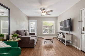 1825 W Ray Rd in Chandler, AZ - Building Photo - Building Photo