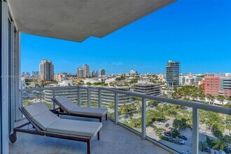 50 South Pointe Dr in Miami Beach, FL - Building Photo - Building Photo