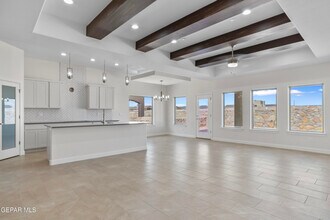 360 Playa Vis St in Horizon City, TX - Foto de edificio - Building Photo