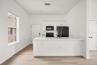 1316 Lake Baldwin Ln in Orlando, FL - Building Photo - Building Photo