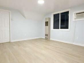 935 Albert Rd in Windsor, ON - Building Photo - Building Photo