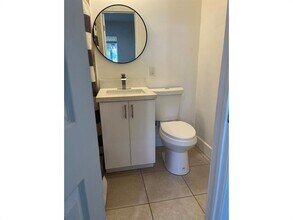 2300 NW 6th St in Fort Lauderdale, FL - Building Photo - Building Photo