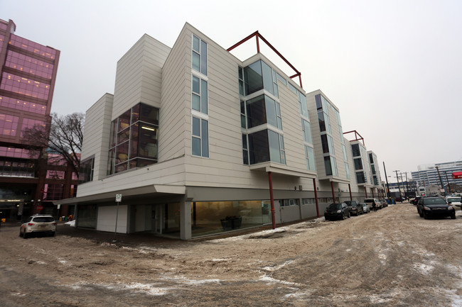 10177 97th St NW in Edmonton, AB - Building Photo - Building Photo