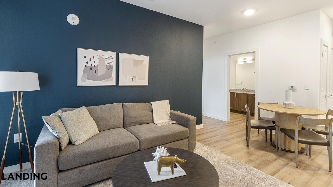 217 S Garland Ave, Unit 3306 in Garland, TX - Foto de edificio