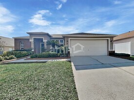 4702 Portobello Cir in Valrico, FL - Building Photo