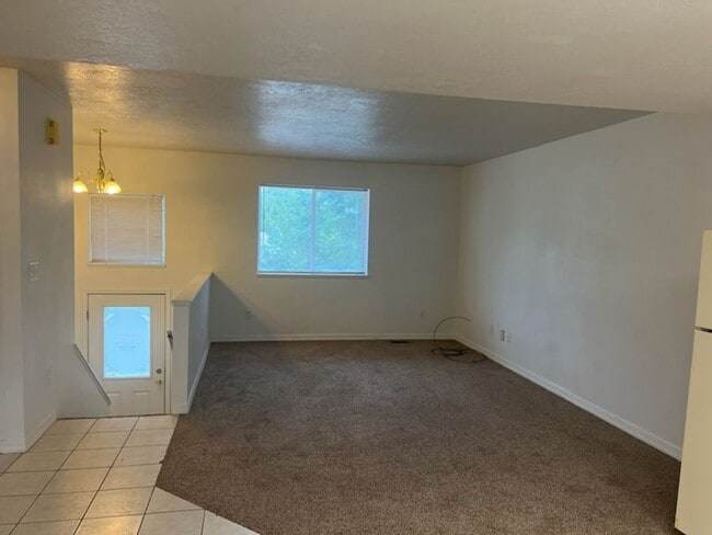 142 N 16th Ave in Pocatello, ID - Building Photo - Building Photo